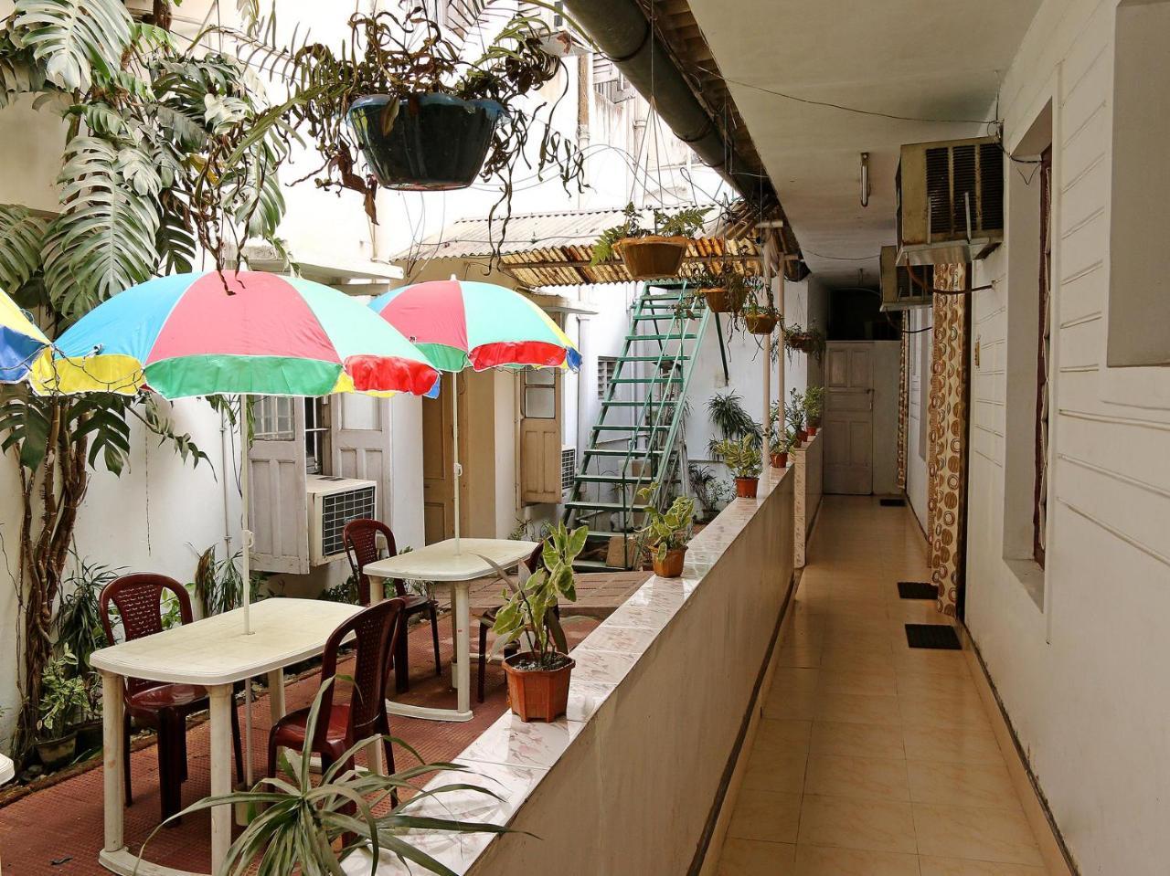 Oyo Rooms Ballygunge Hazra Law College Kalkutta Kültér fotó