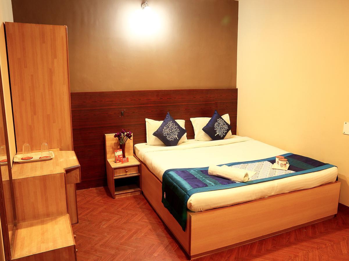 Oyo Rooms Ballygunge Hazra Law College Kalkutta Kültér fotó
